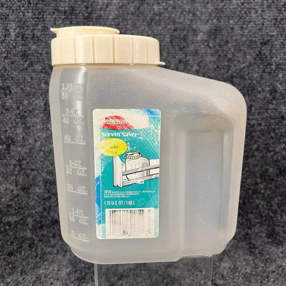 Rubbermaid Servin Saver Pitcher Jug 0458 BROKEN Almond Lid 1.75 Quart 56 oz